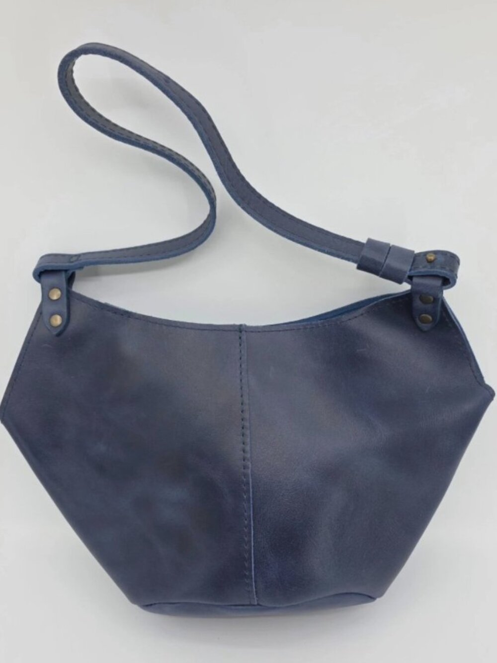 Portland Leather Goods Small Kangaroo Bag Cowboy Blue Leather Shoulder Bag